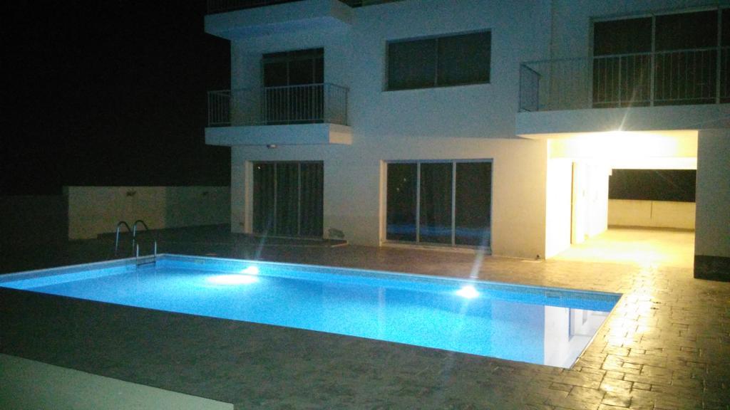 Palms Resort Apartments Alethriko Exterior foto
